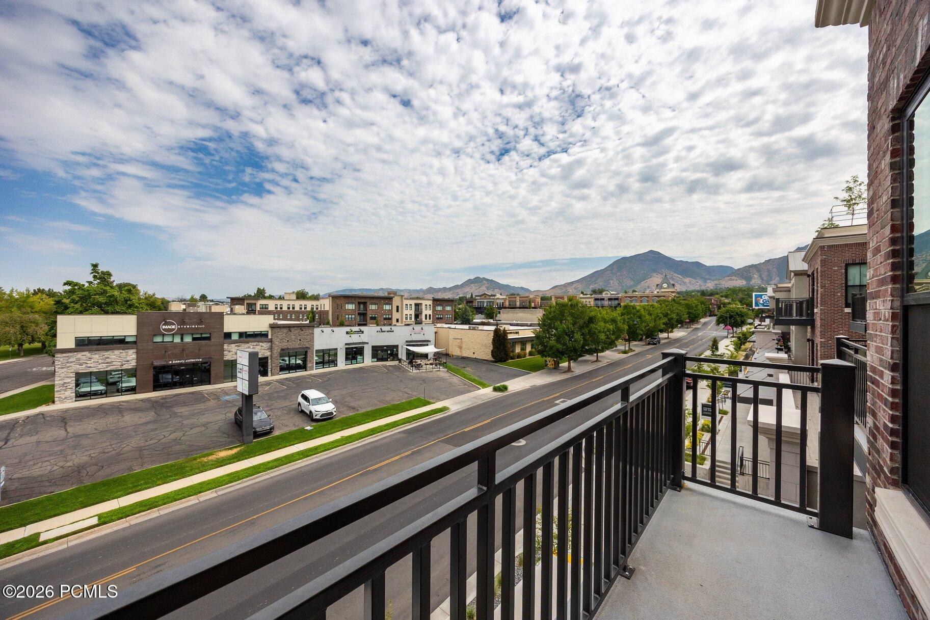 2250 E Murray Holladay Road Unit: 301