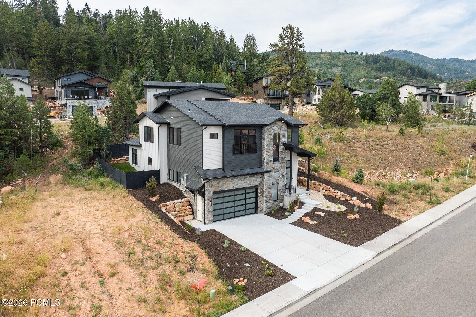 4073 W Discovery Way