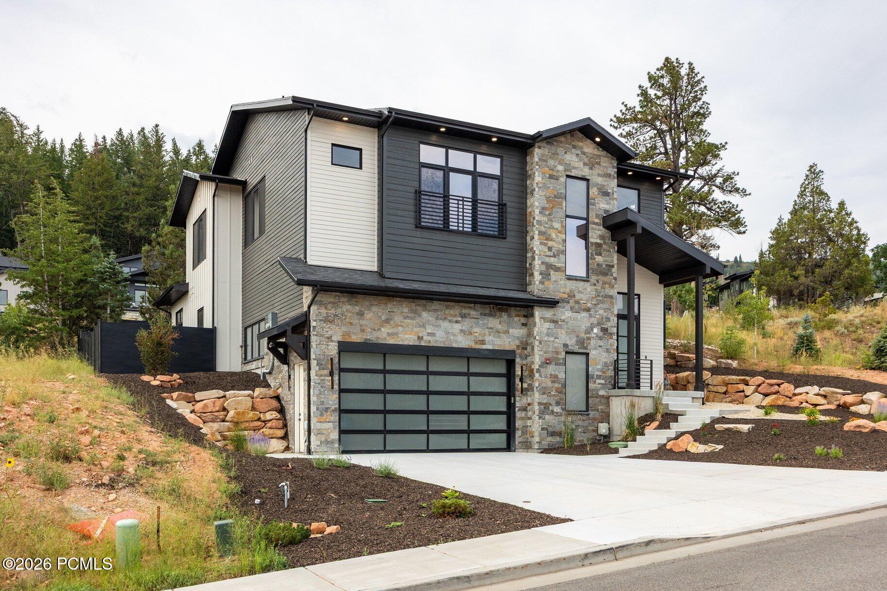 4073 W Discovery Way