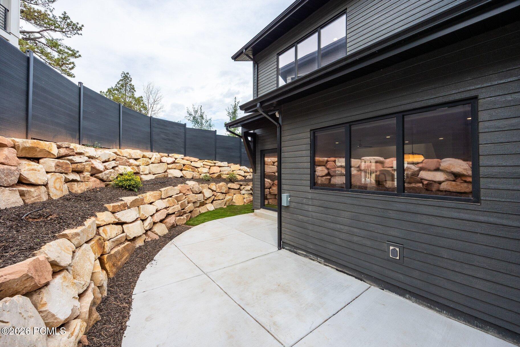 4073 W Discovery Way