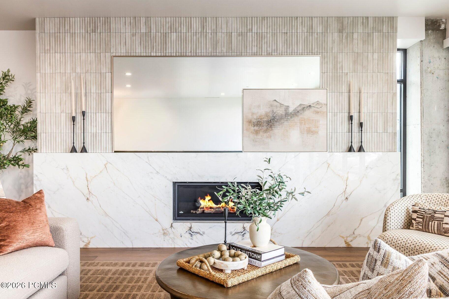 7367 S Canyon Center Parkway 402