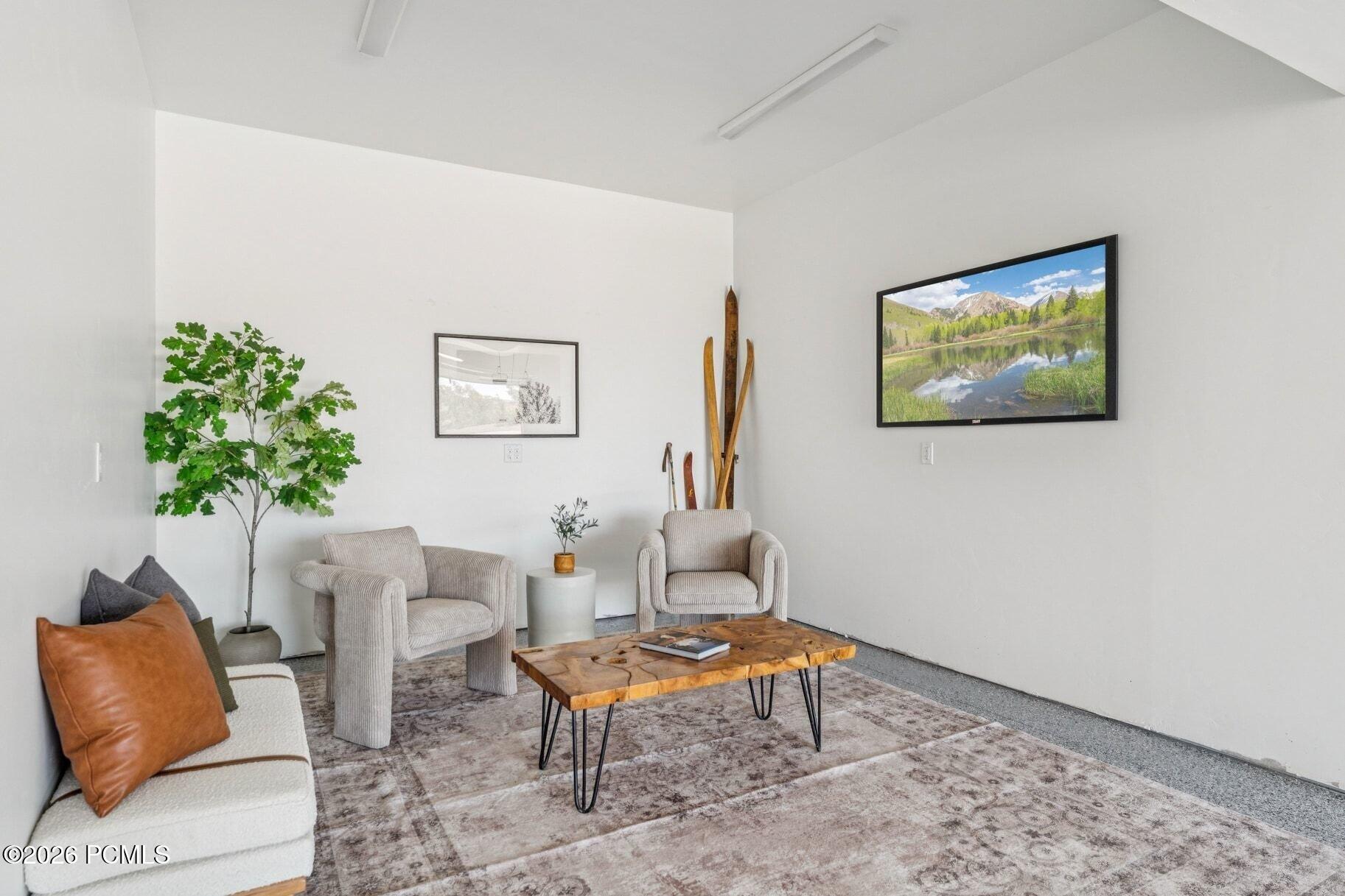 881 E Grizzly Draw Court 75