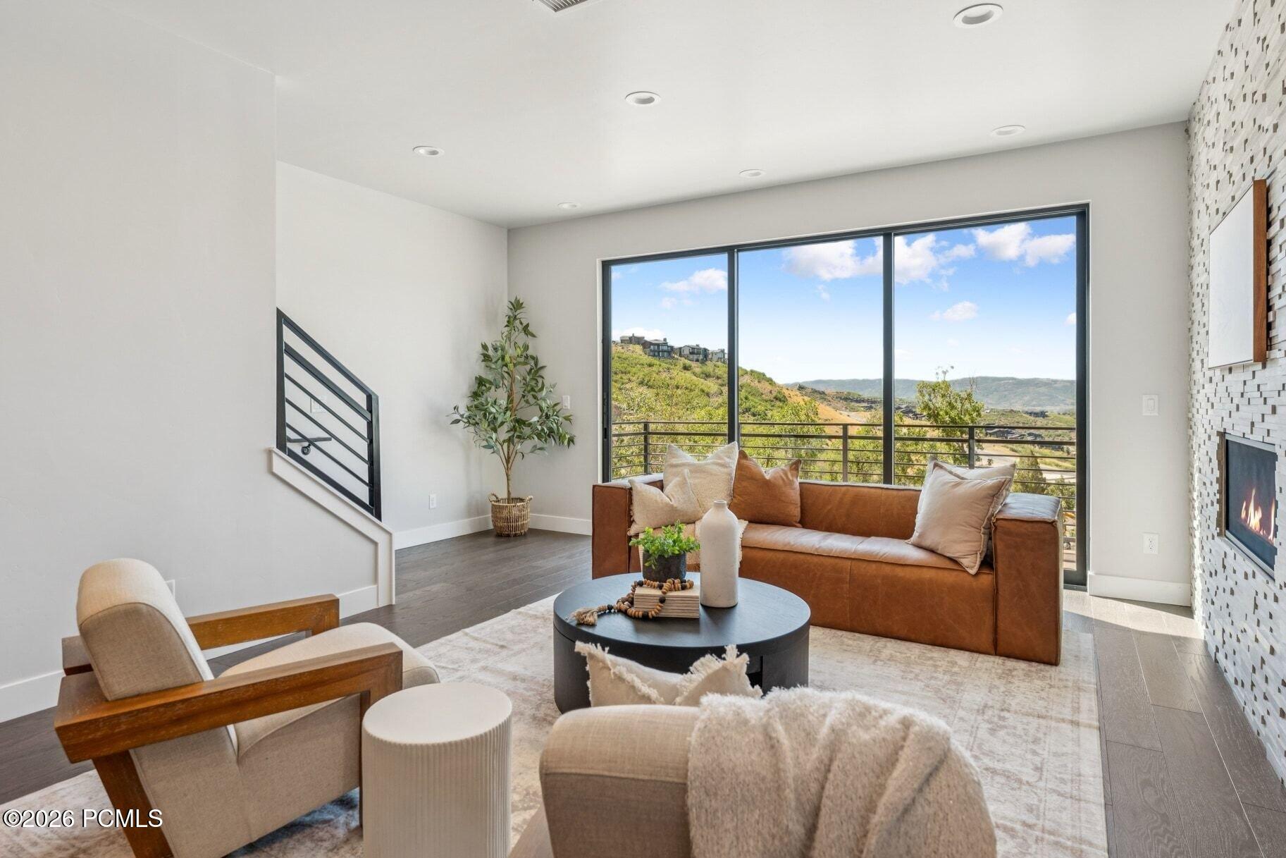 881 E Grizzly Draw Court 75
