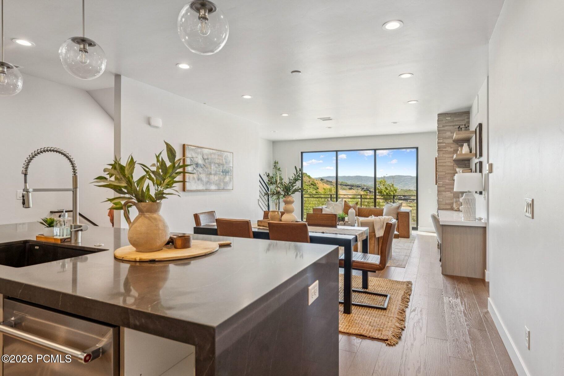 881 E Grizzly Draw Court 75