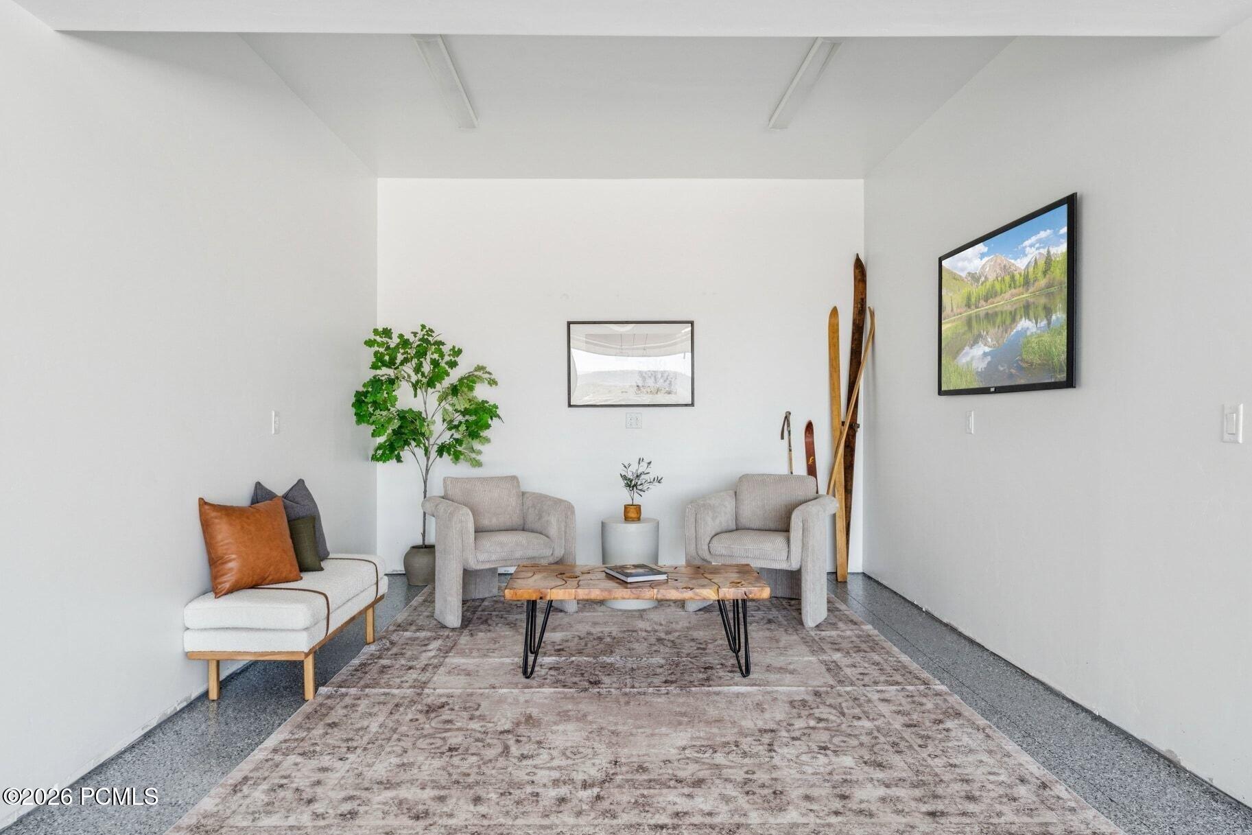881 E Grizzly Draw Court 75