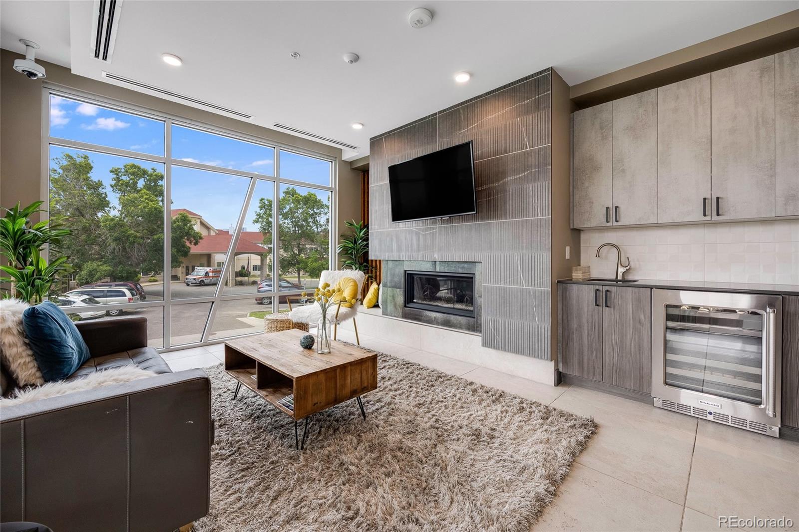 2876 W 53rd Avenue Unit: 301
