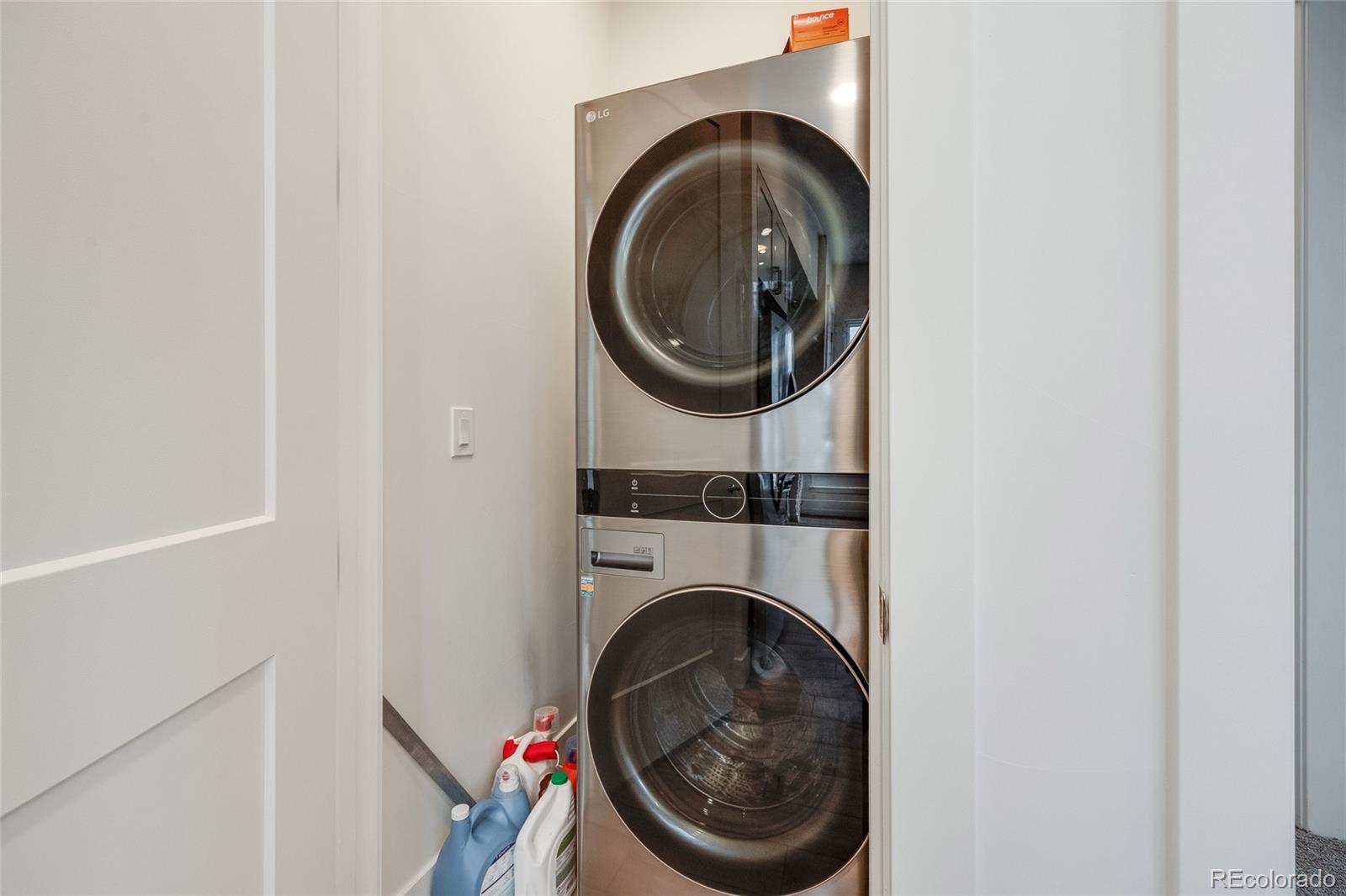 2876 W 53rd Avenue Unit: 301