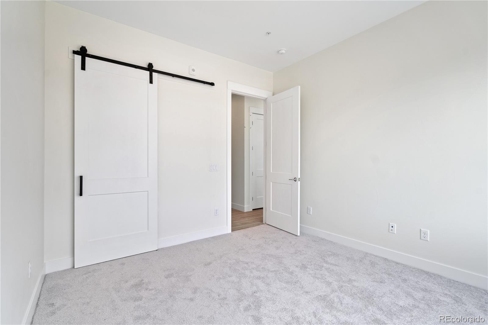 2876 W 53rd Avenue Unit: 301