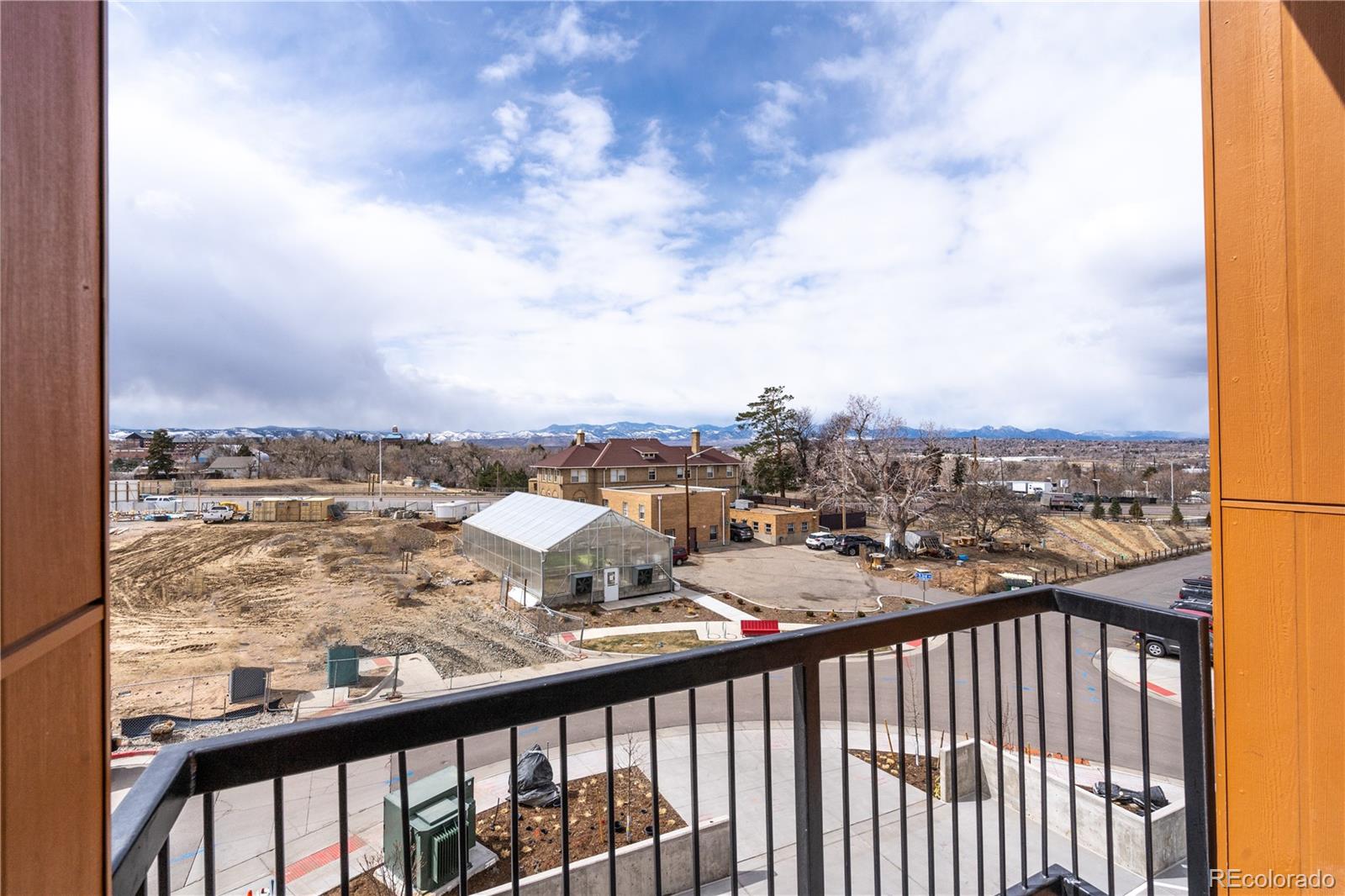 2876 W 53rd Avenue Unit: 301