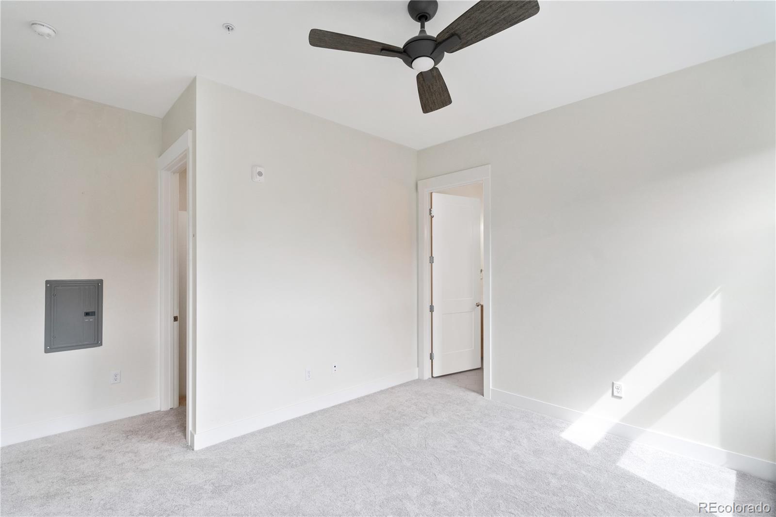 2876 W 53rd Avenue Unit: 301