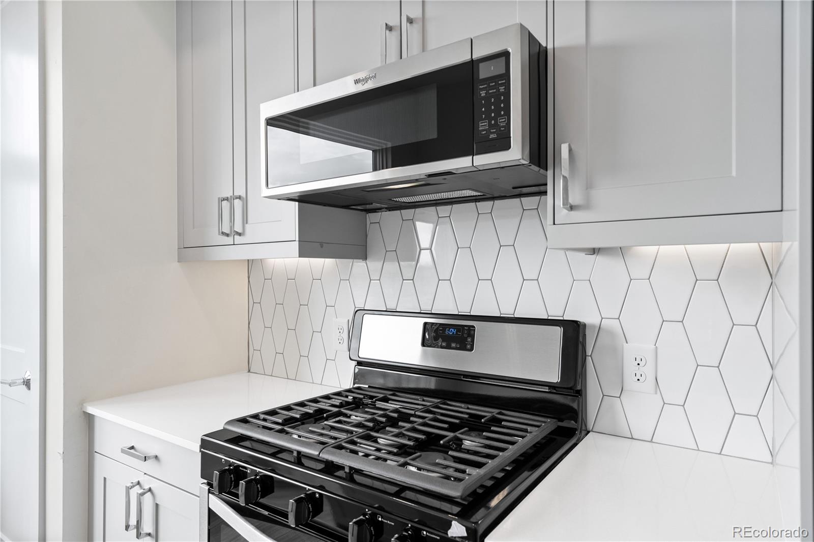 2876 W 53rd Avenue Unit: 301