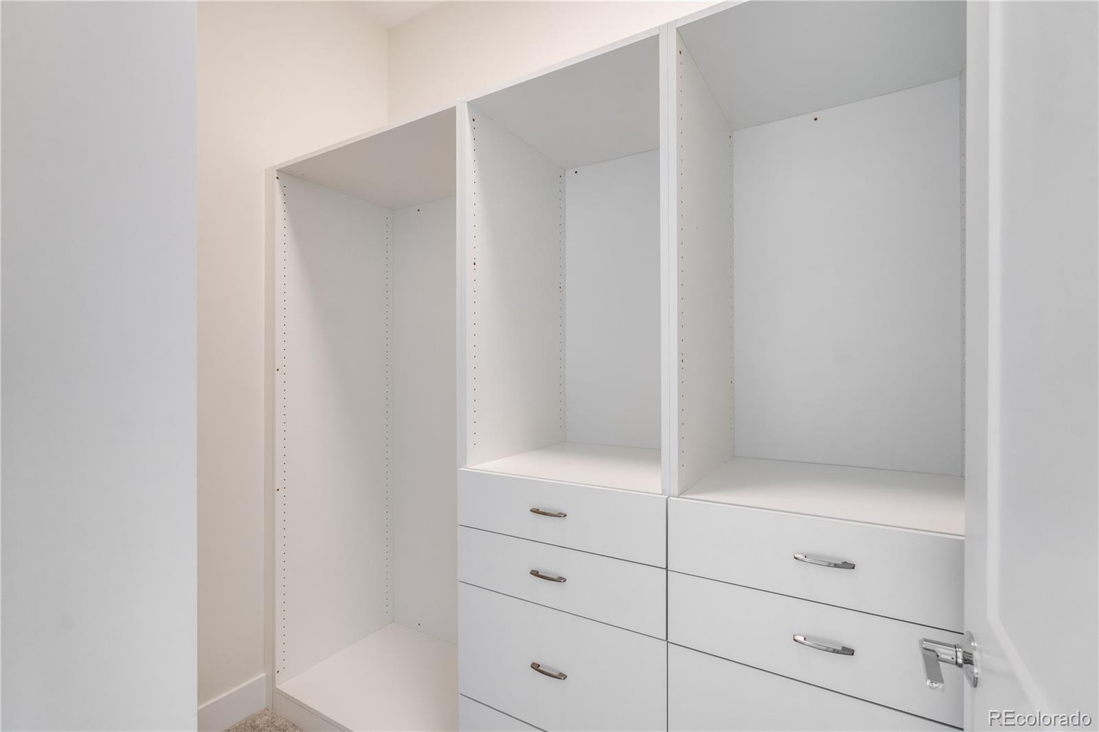 2876 W 53rd Avenue Unit: 301