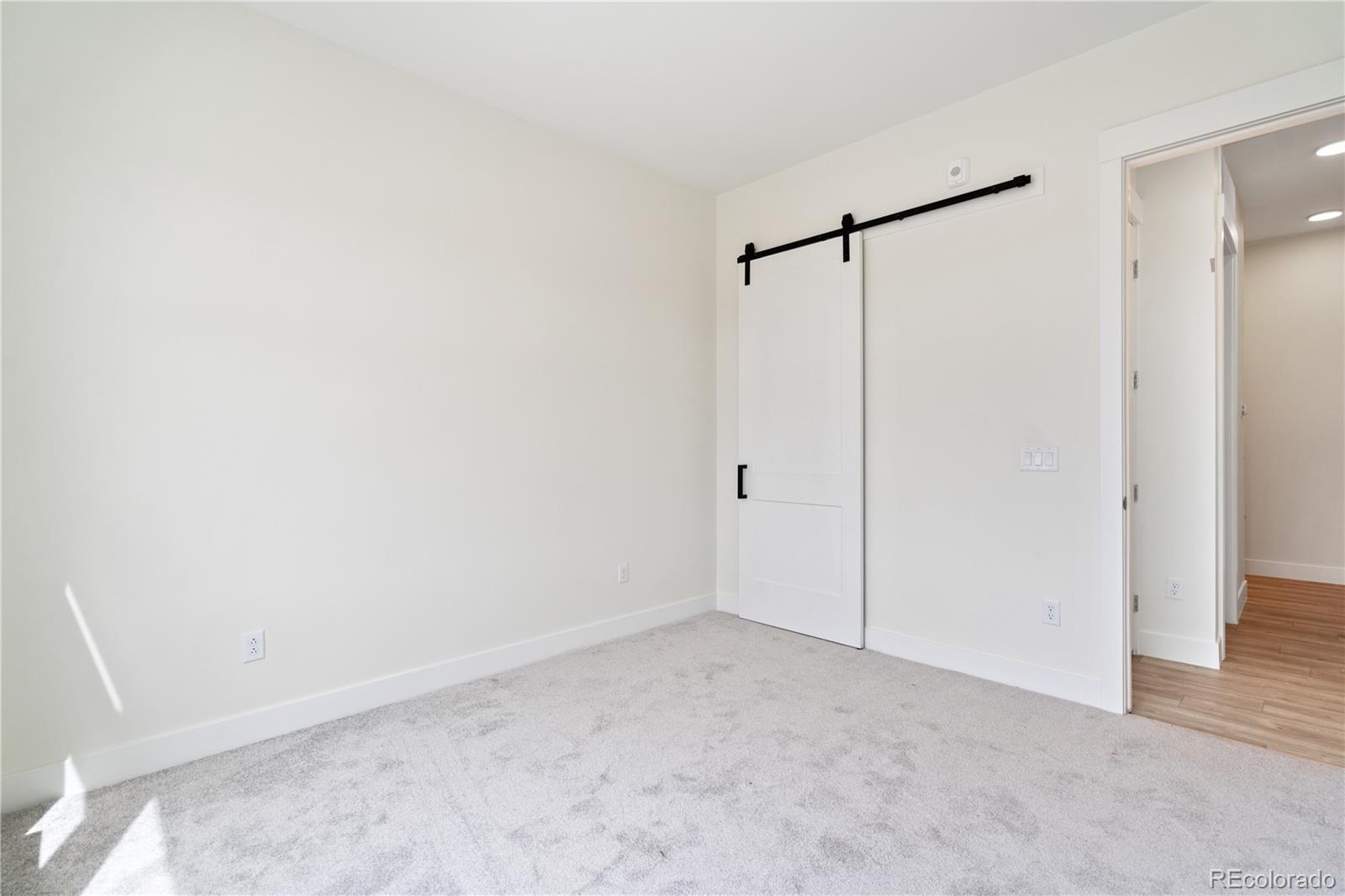 2876 W 53rd Avenue Unit: 301