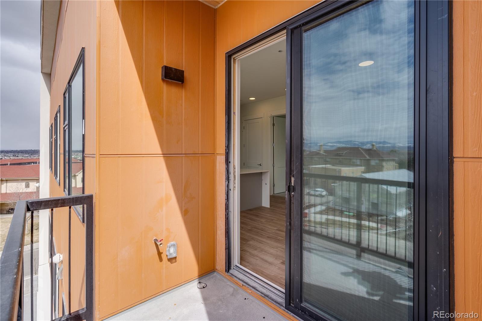 2876 W 53rd Avenue Unit: 301