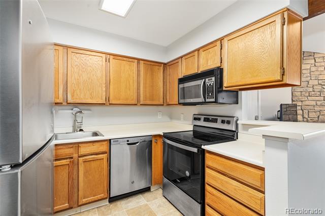 335 Wright Street Unit: 305