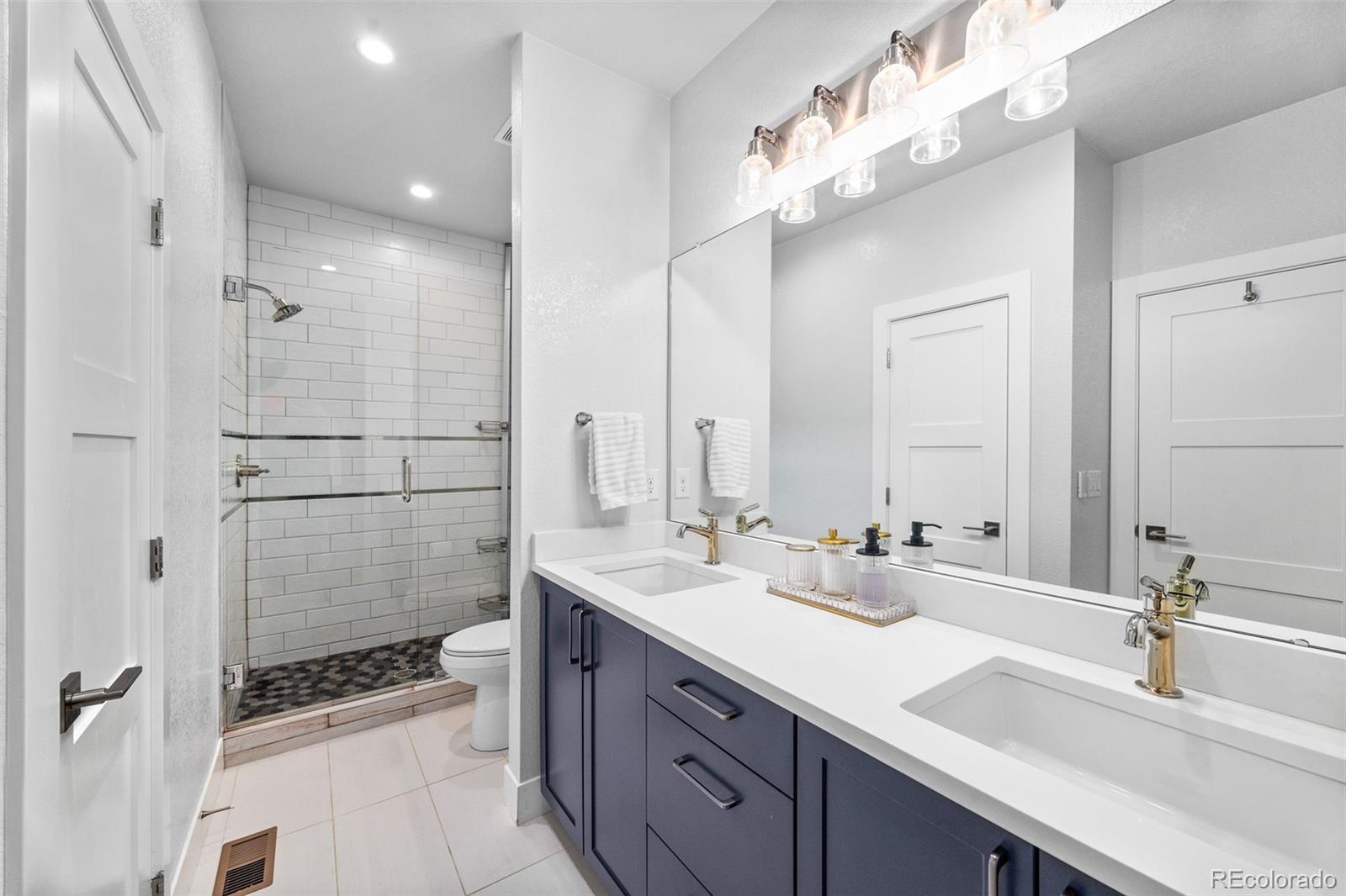 2854 California Street