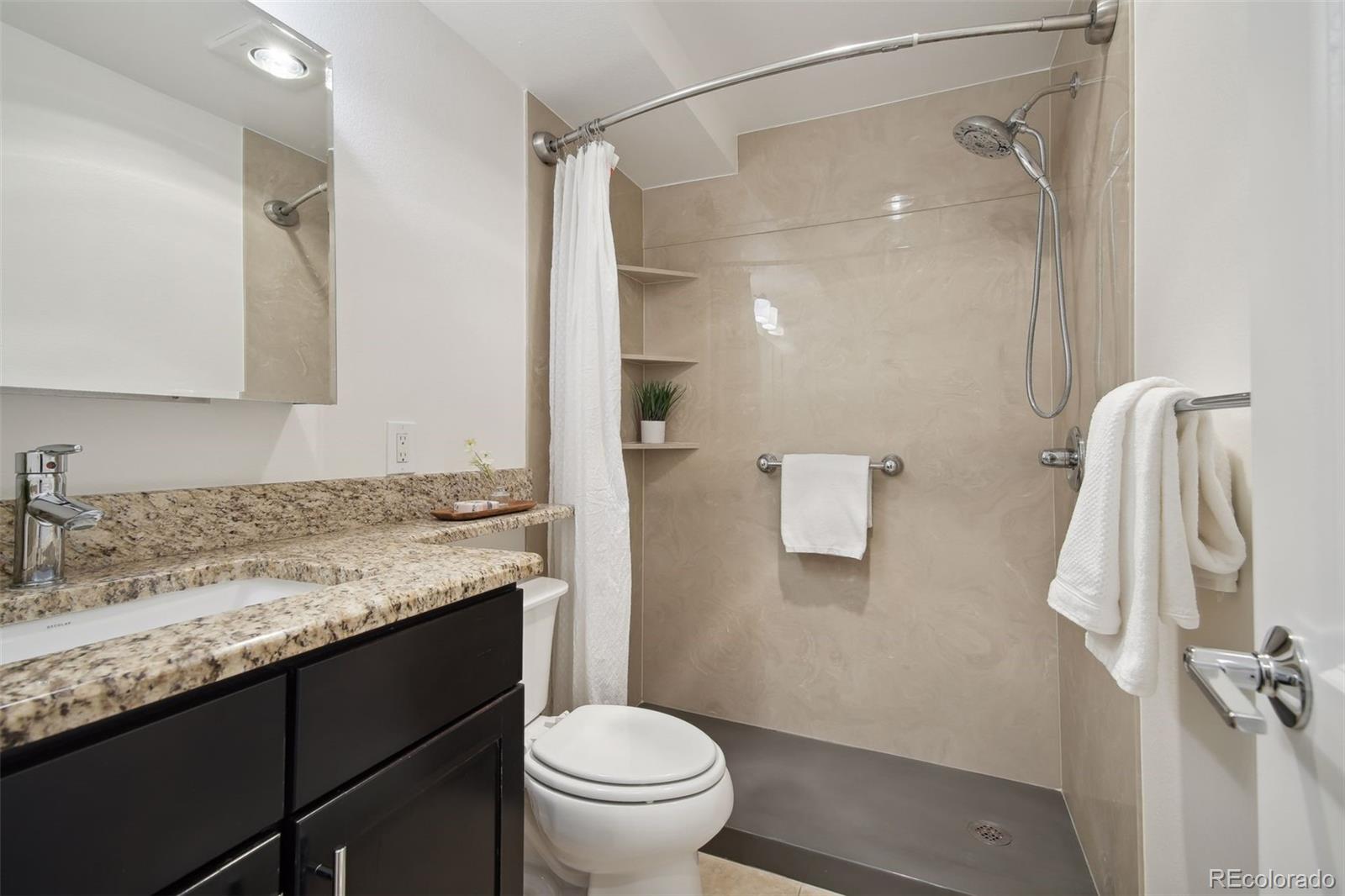 2460 W Caithness Place Unit: 101