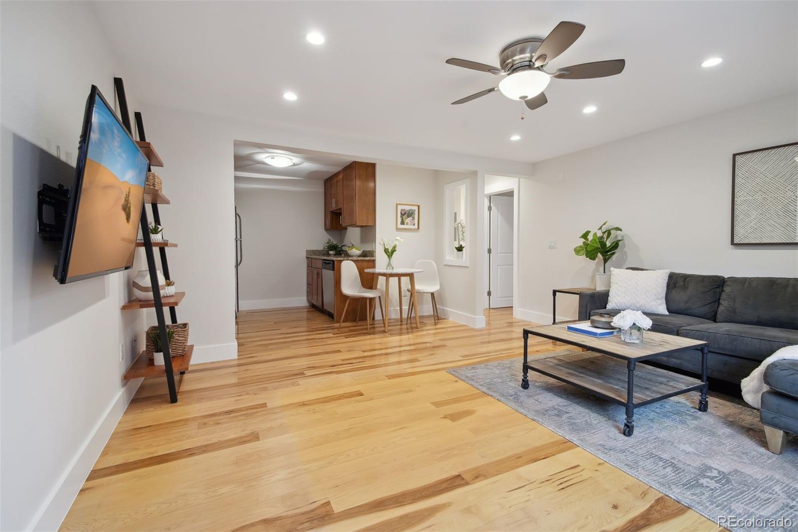 2460 W Caithness Place Unit: 101