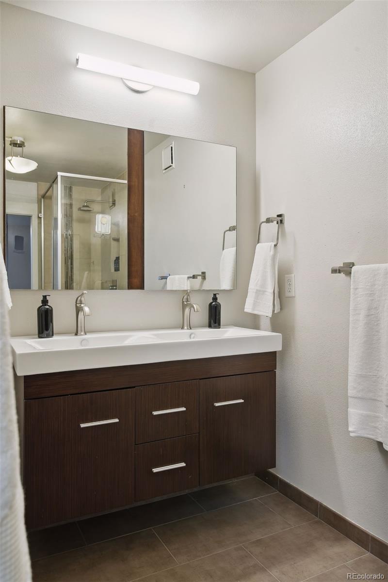 1625 Larimer Street Unit: 2901