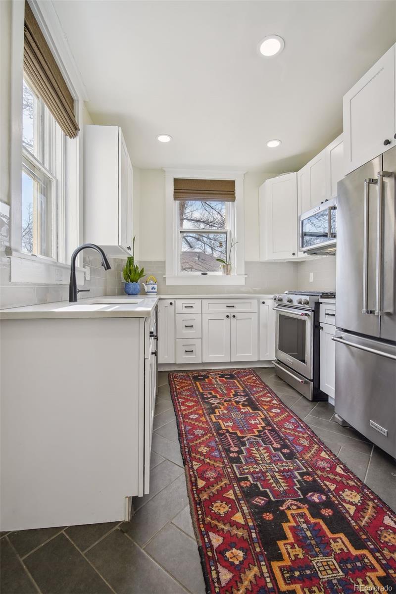 2718 N Gaylord Street