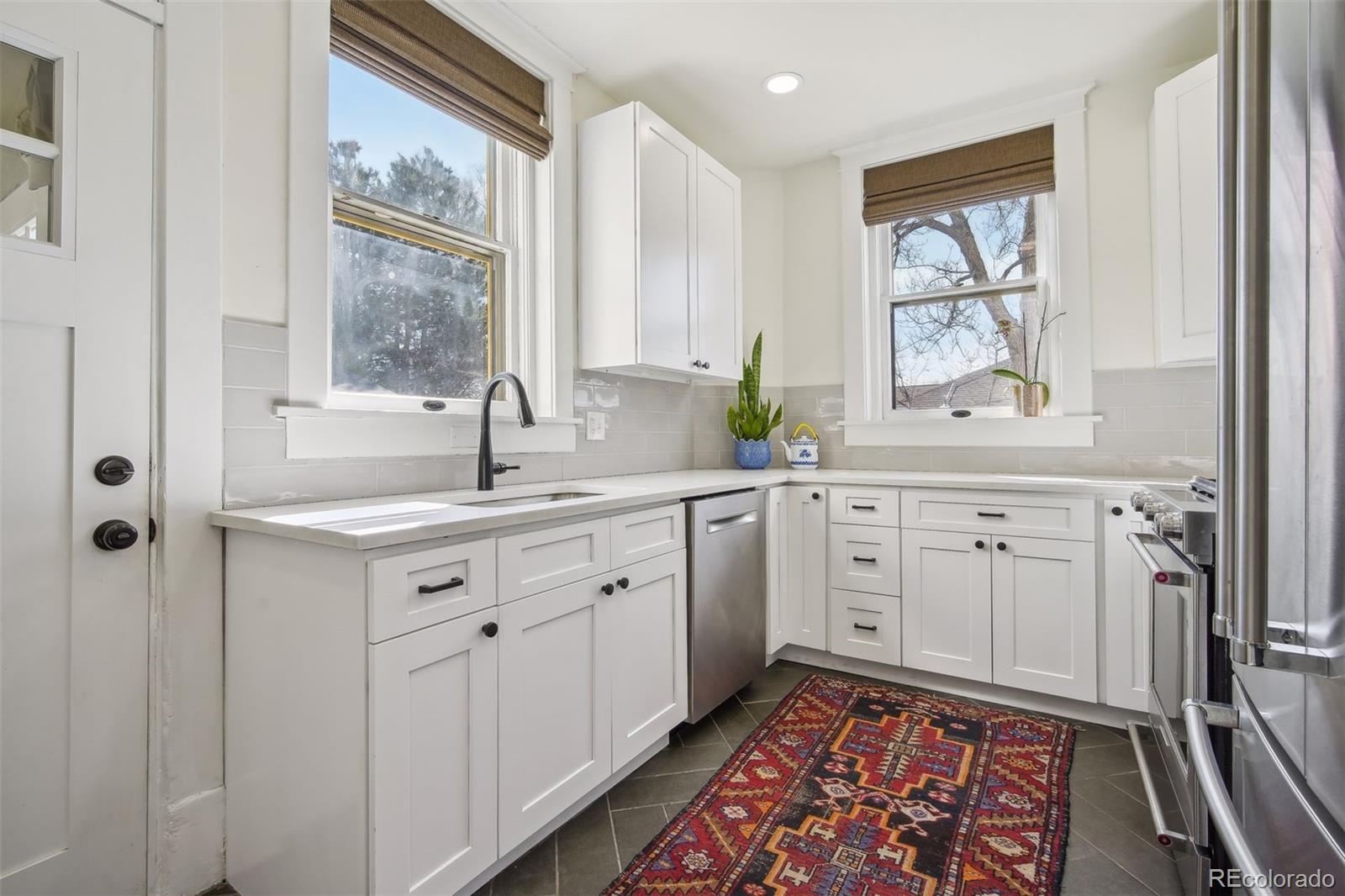 2718 N Gaylord Street