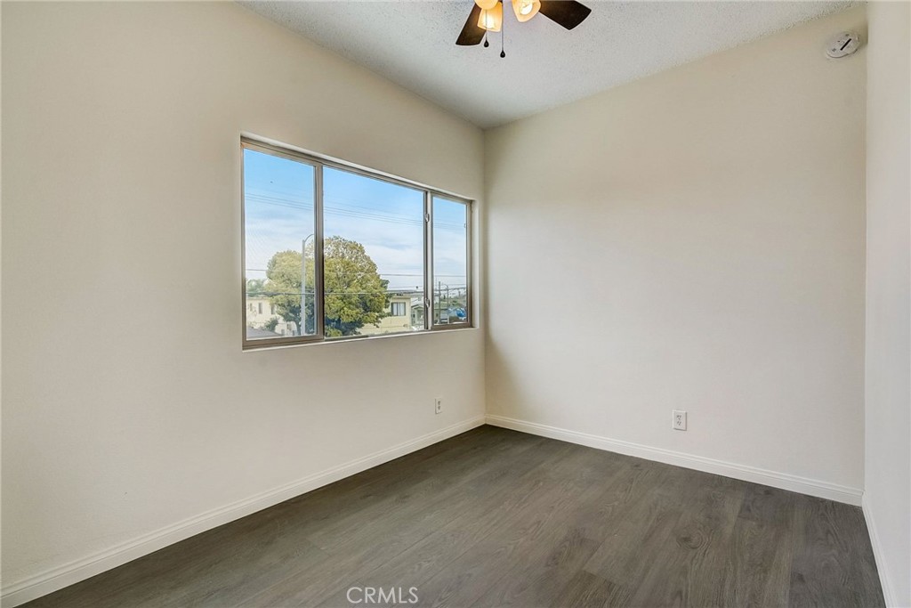 6317 S San Pedro Street