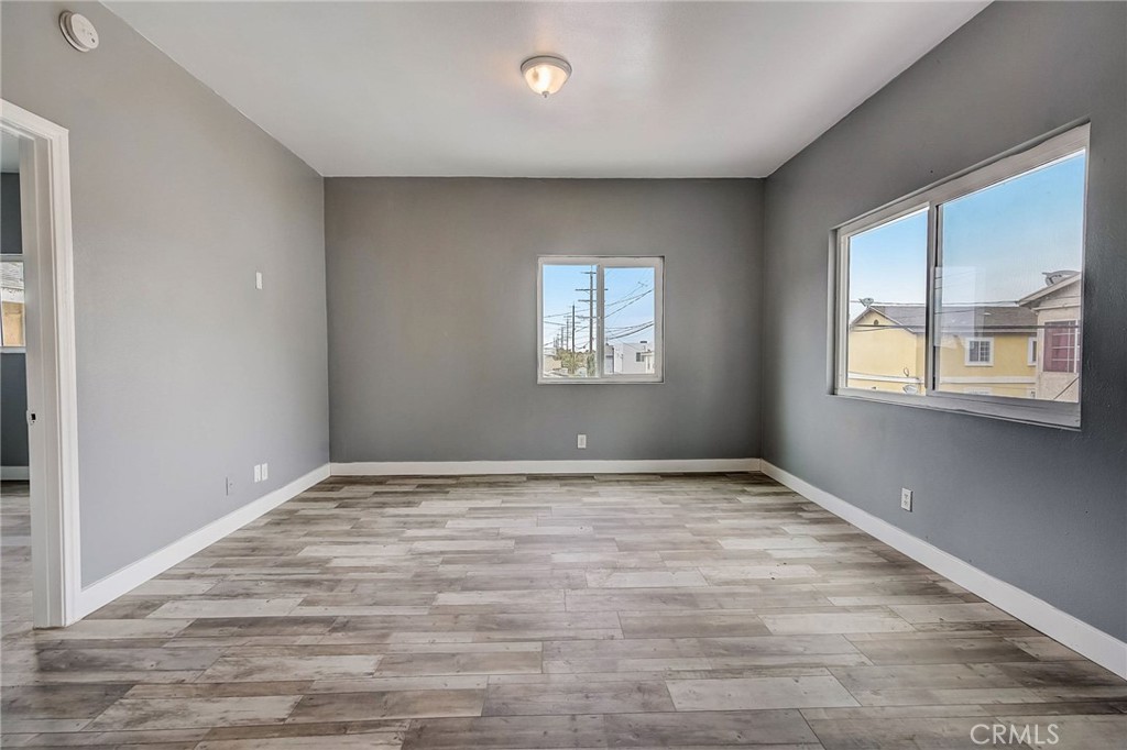 6317 S San Pedro Street