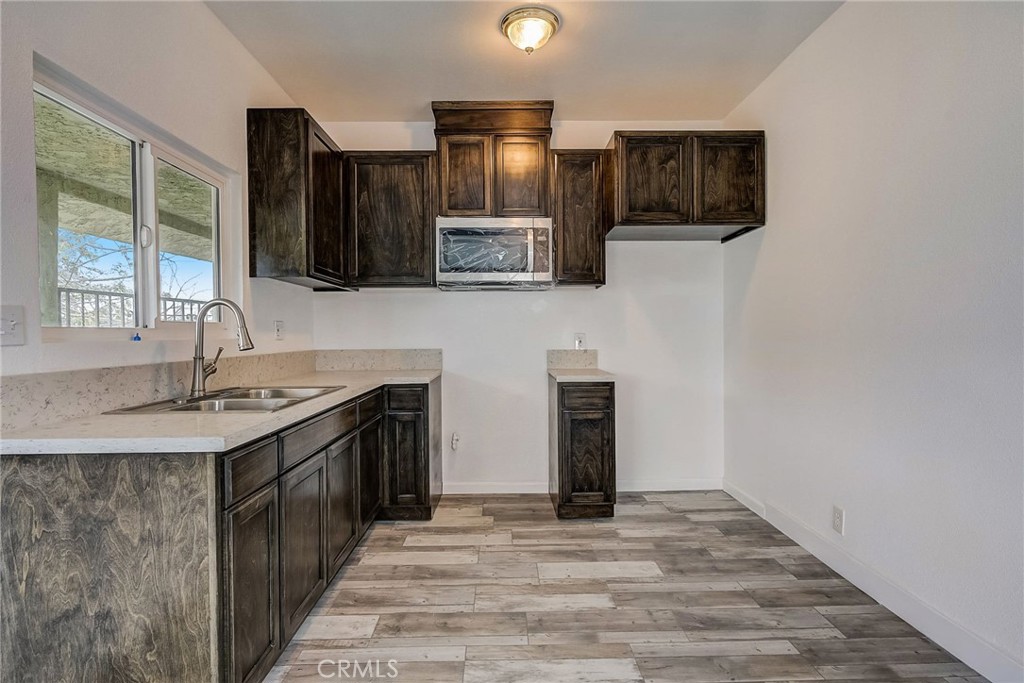 6317 S San Pedro Street