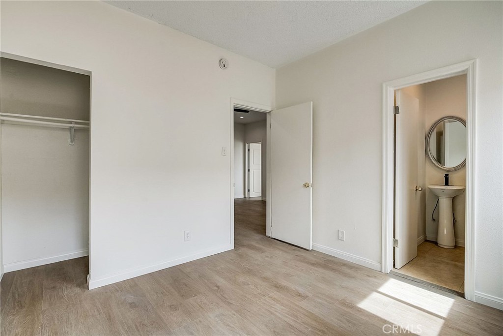 6317 S San Pedro Street