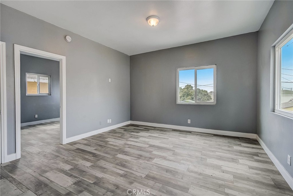 6317 S San Pedro Street