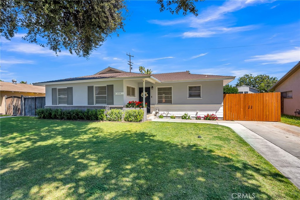 6900 Malibu Drive