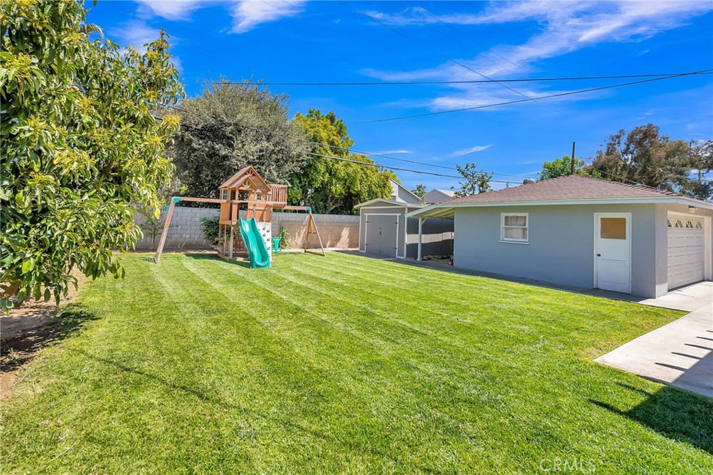 6900 Malibu Drive
