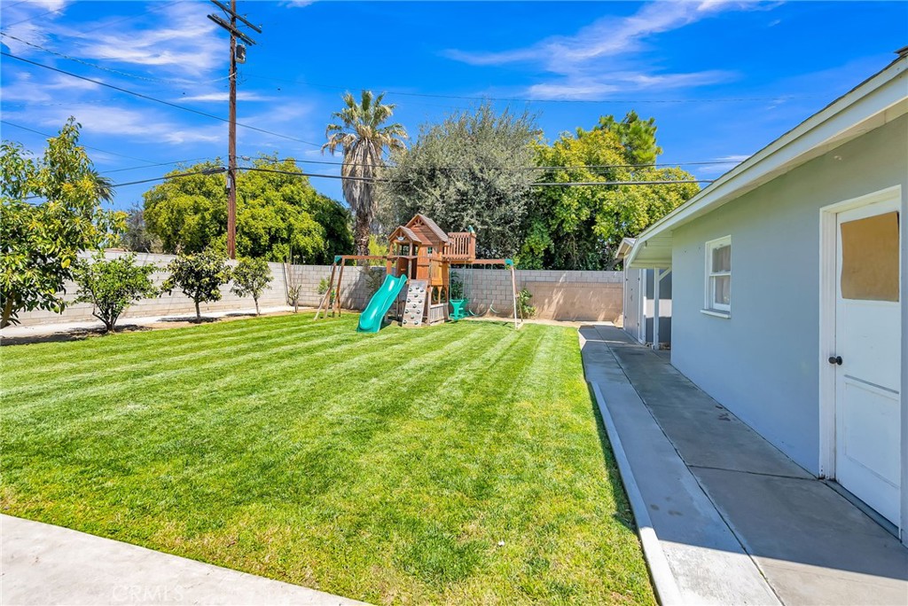 6900 Malibu Drive