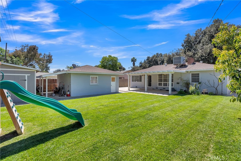 6900 Malibu Drive