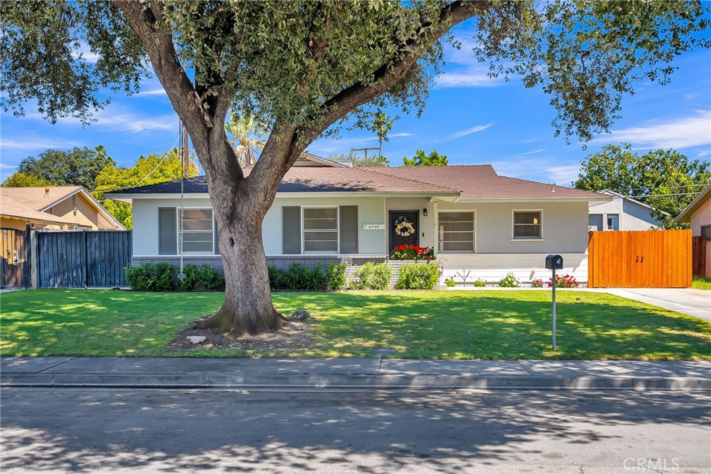 6900 Malibu Drive