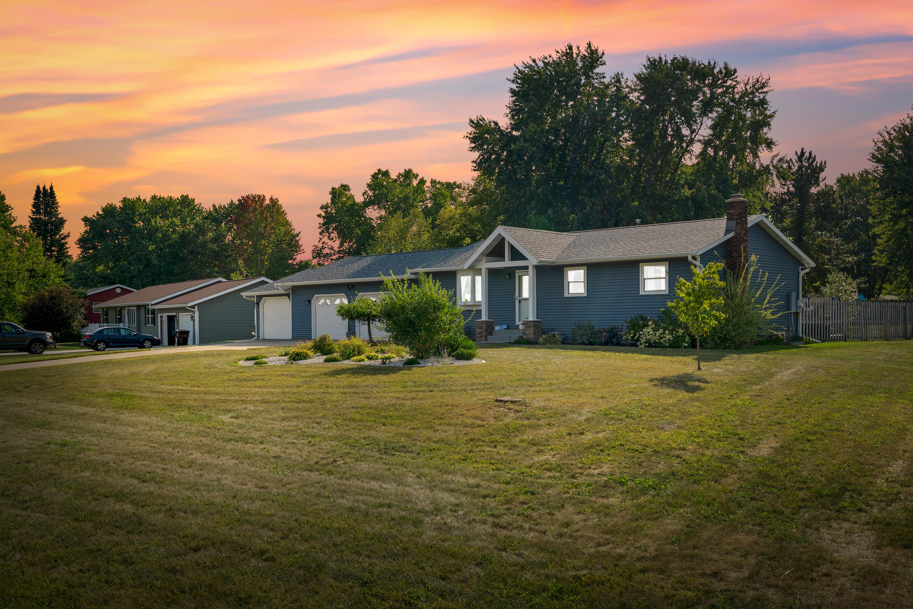 2125 Craig Ln W