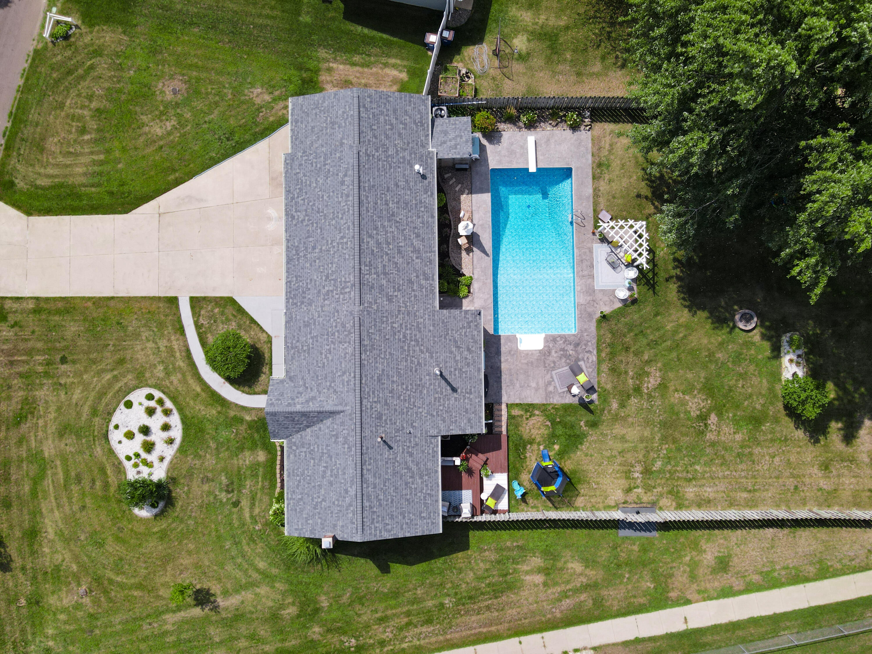 2125 Craig Ln W