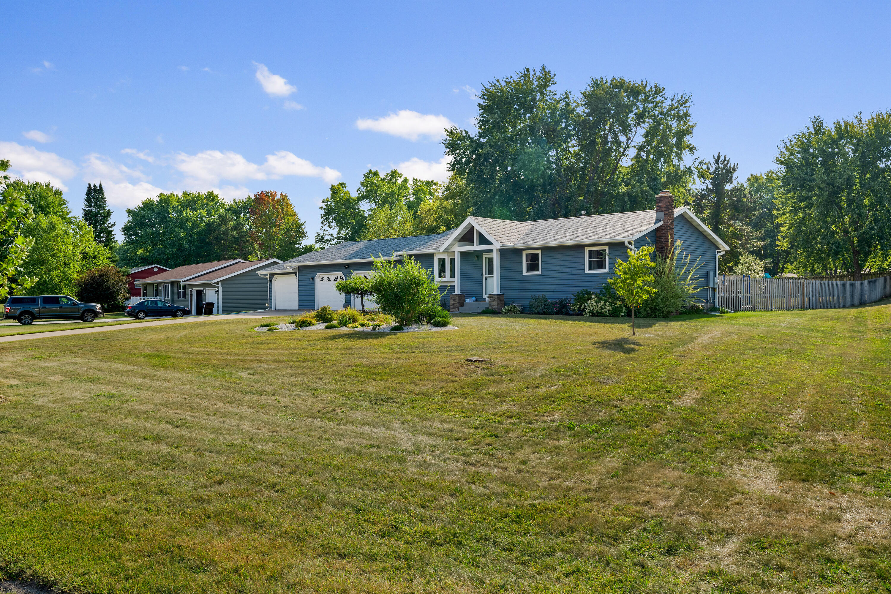 2125 Craig Ln W