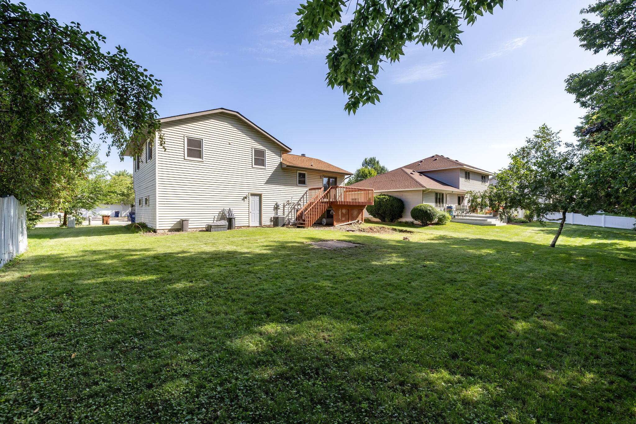 956 Westview Circle Dr