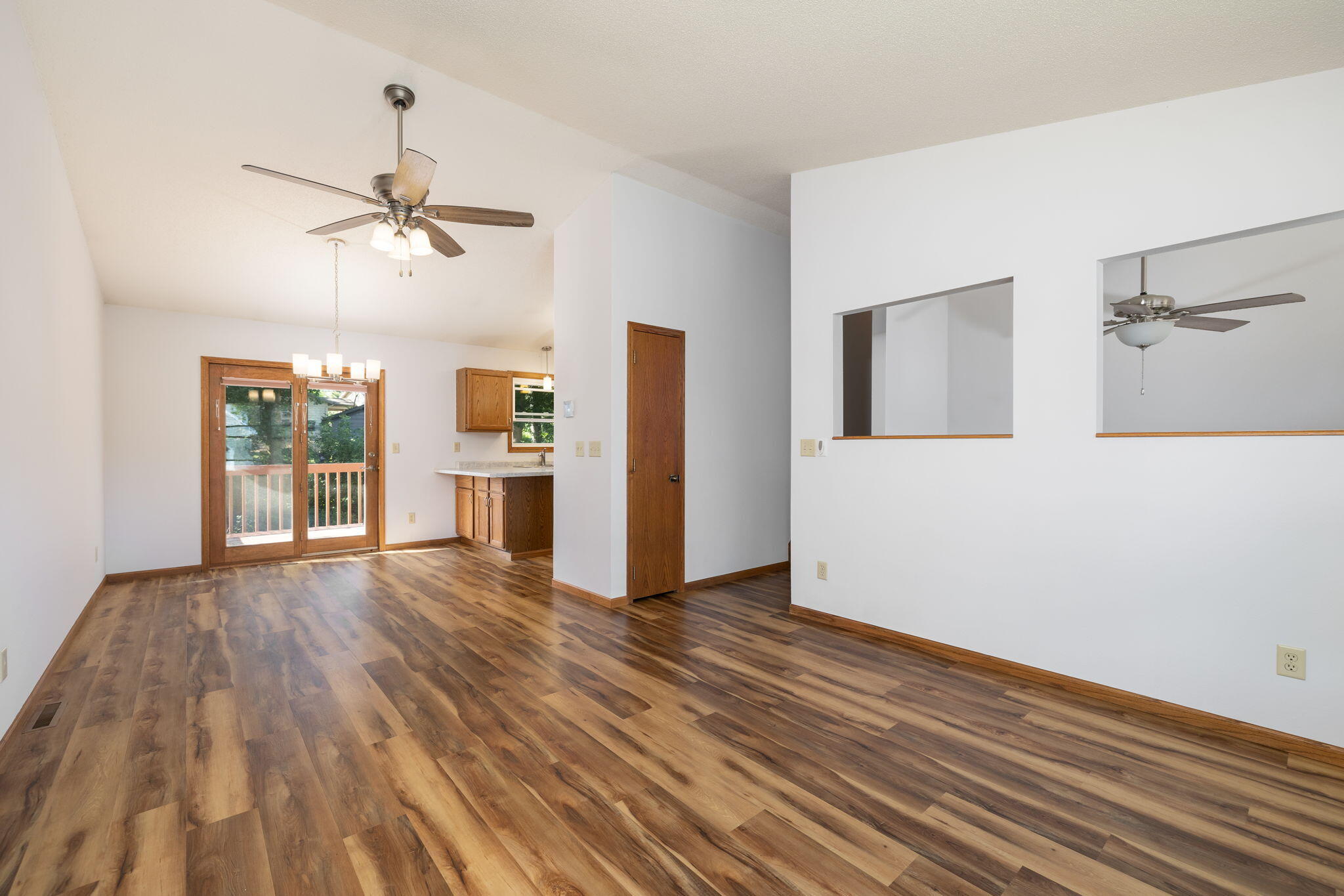 956 Westview Circle Dr