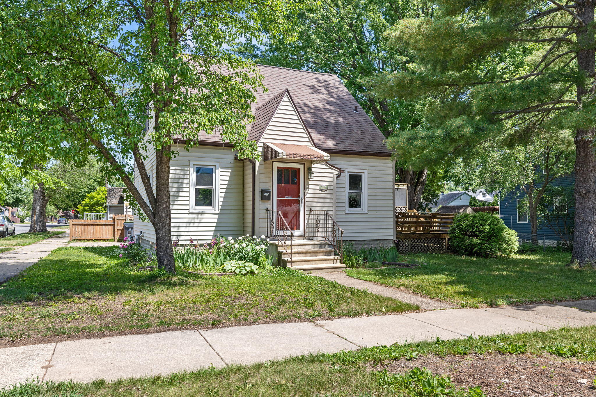 2101 Mississippi St