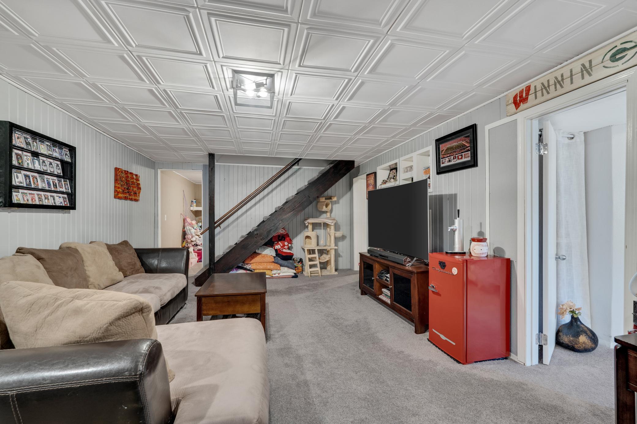 2125 Craig Lane W