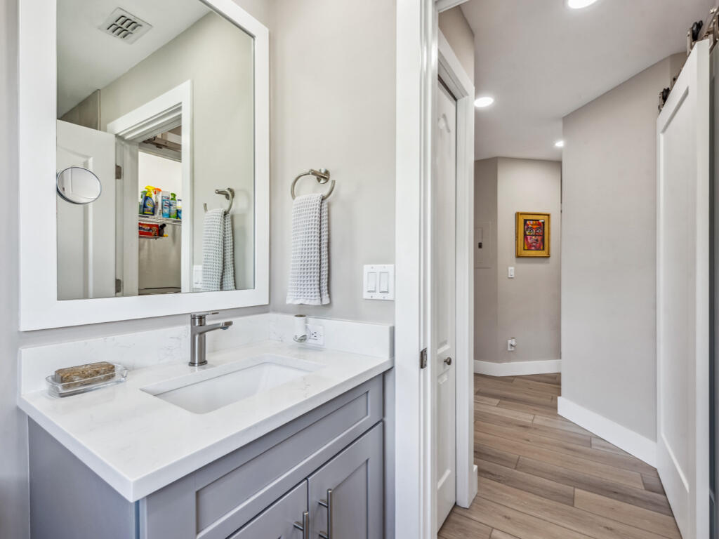 1336 MAINSAIL, 1221