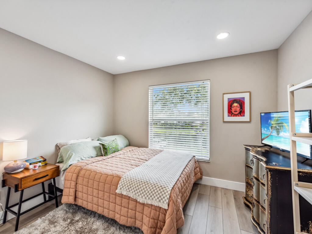 1336 MAINSAIL, 1221
