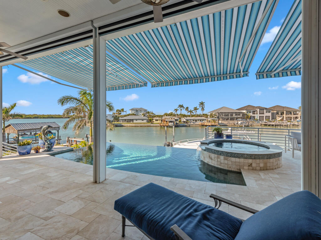 192 TAHITI CIRCLE