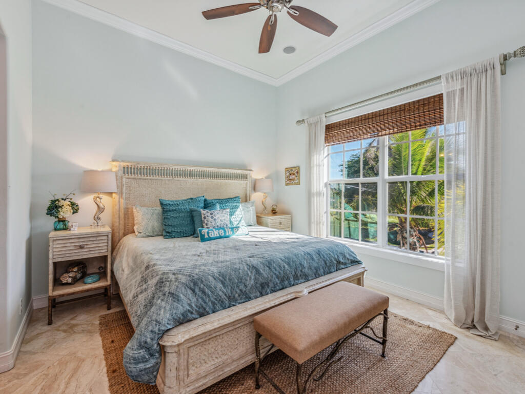 192 TAHITI CIRCLE