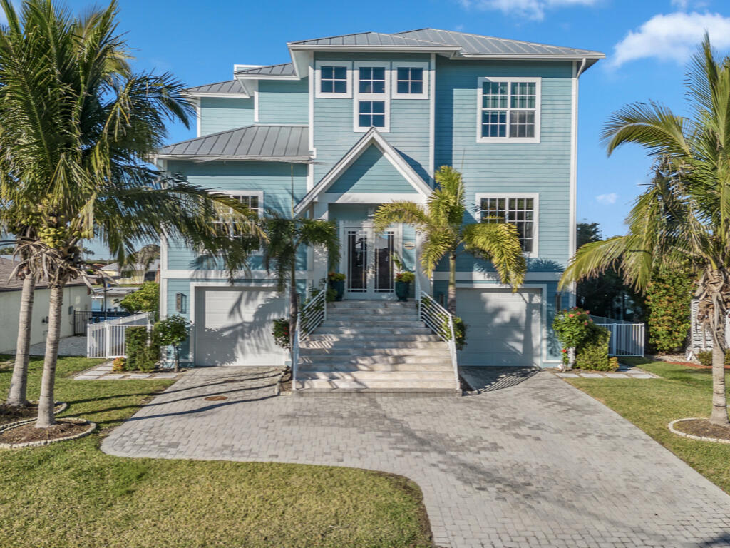 192 TAHITI CIRCLE