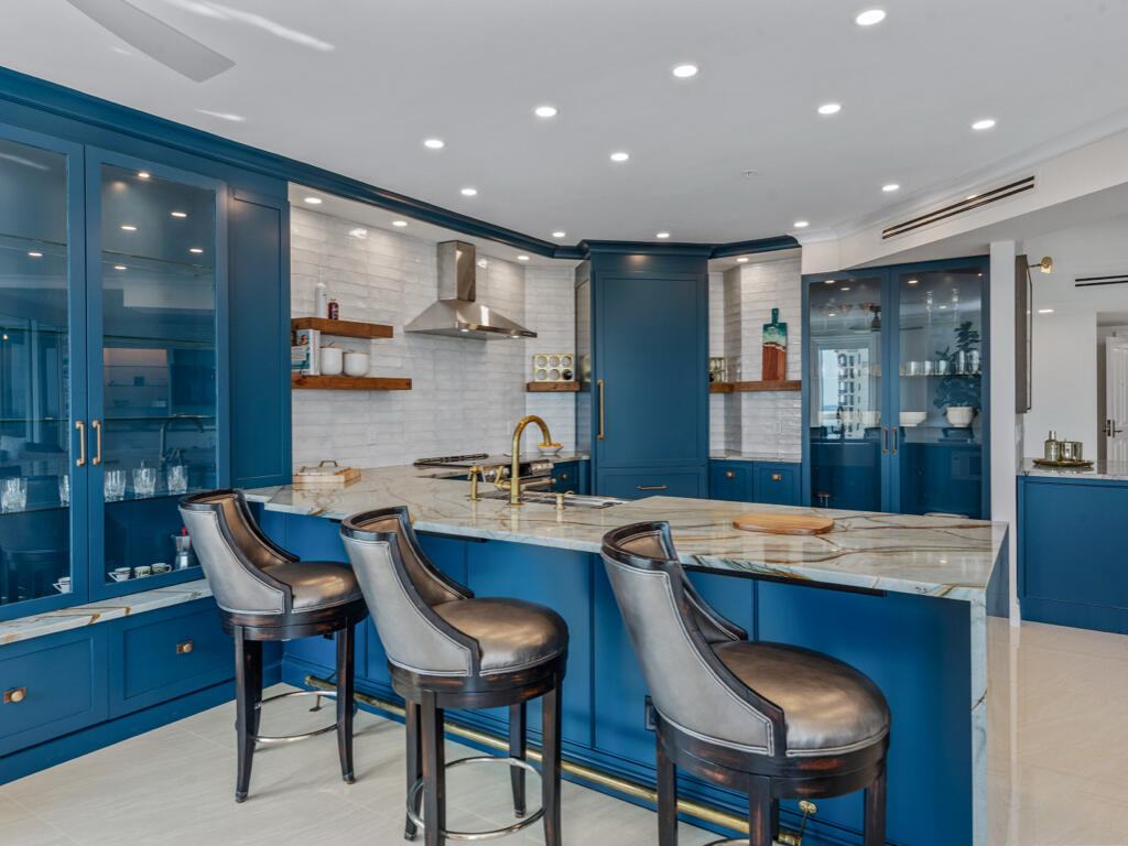 1060 BORGHESE LANE, 1806