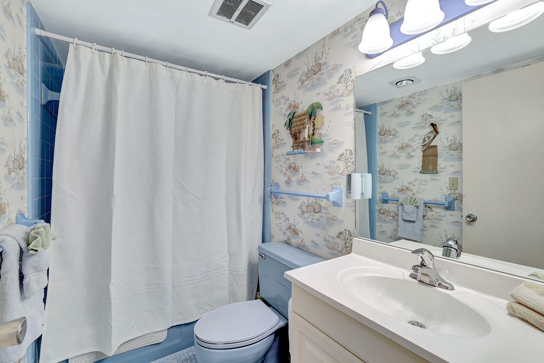 1206 EDINGTON PLACE, D-304
