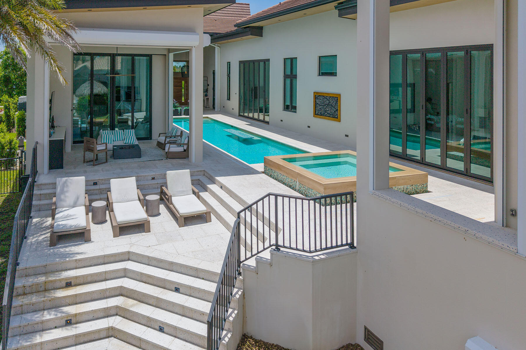 517 N BARFIELD DRIVE